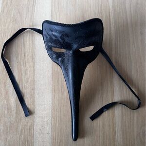 Black Masquerade Mask